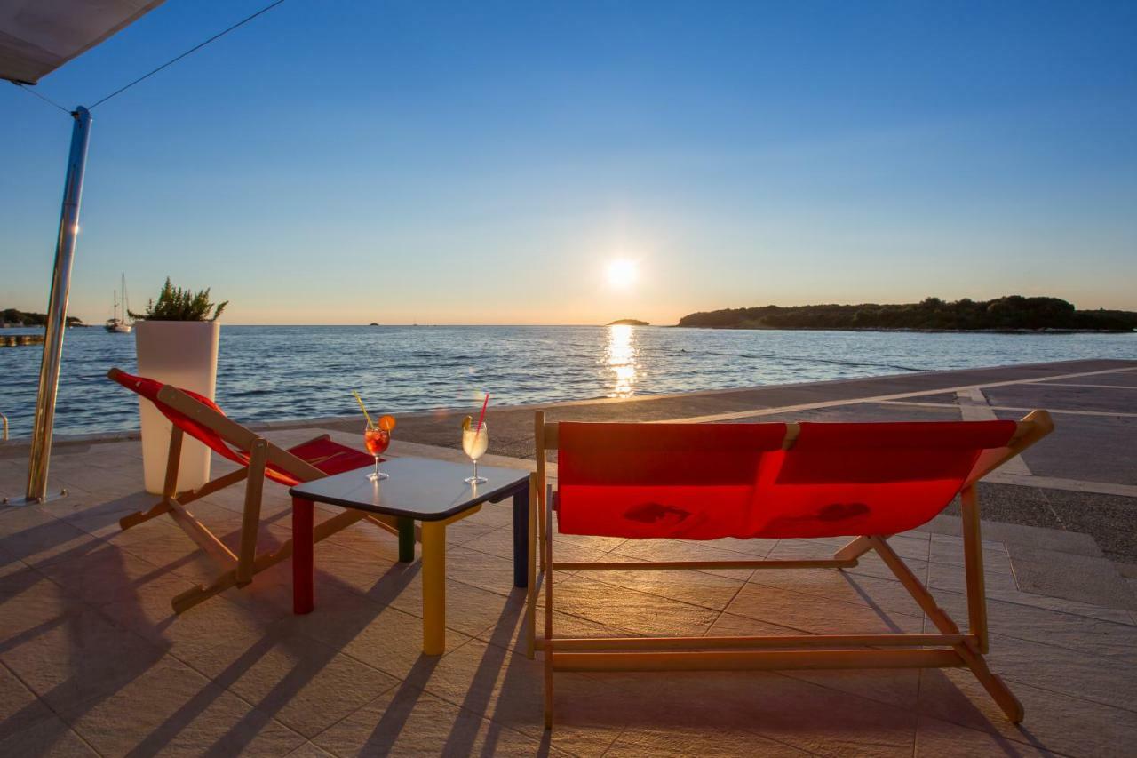 Victoria Mobilehome In Orsera Camping Resort Kültér fotó