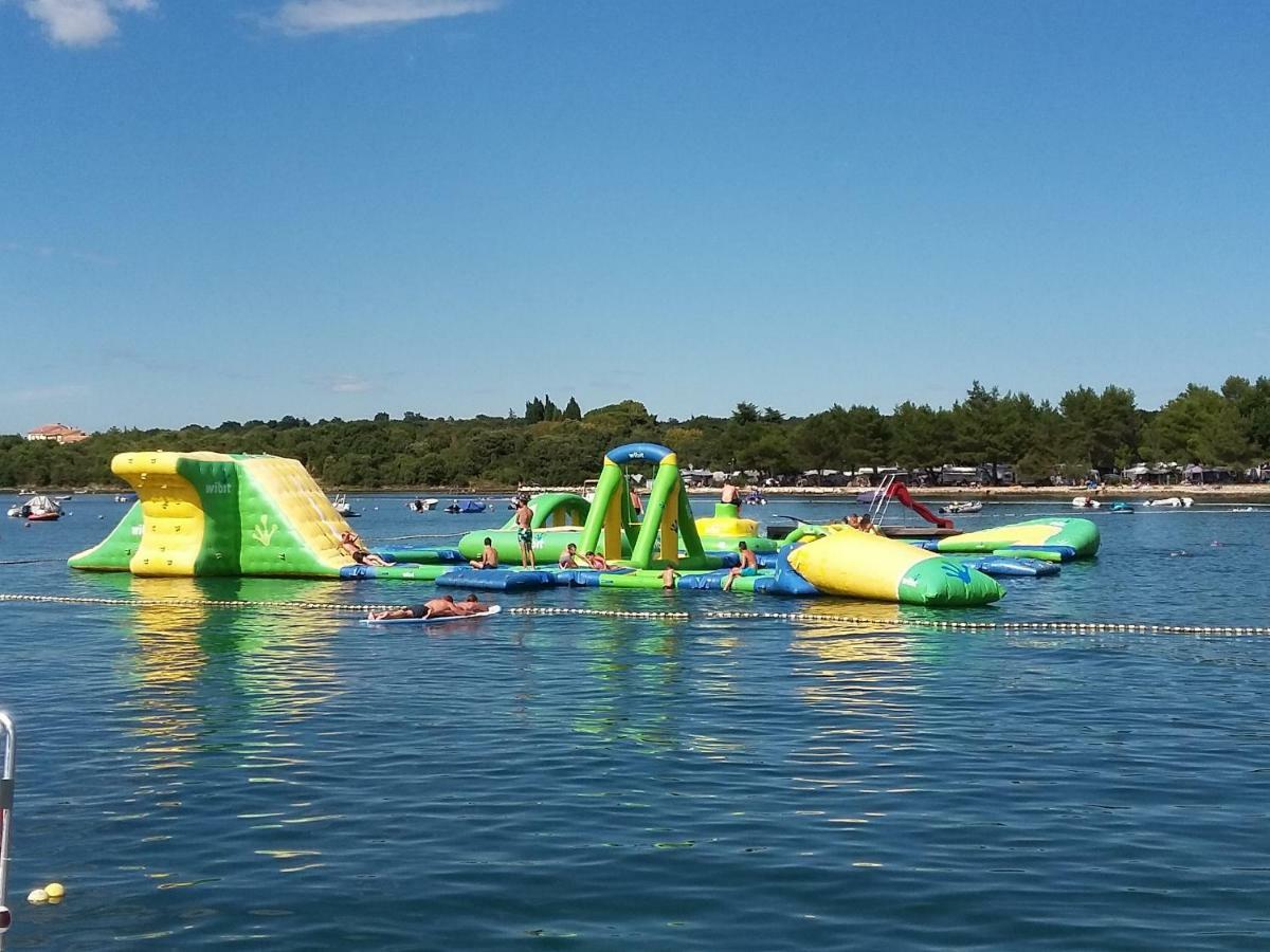 Victoria Mobilehome In Orsera Camping Resort Kültér fotó