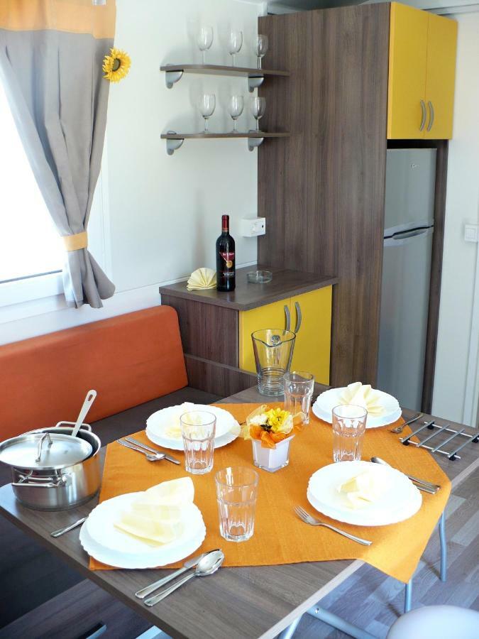 Victoria Mobilehome In Orsera Camping Resort Kültér fotó